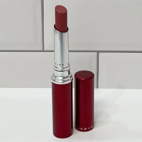 Clarins 19 Wild Berry Souffle De Rouge Lip Colour Tint - Picture 1 of 1